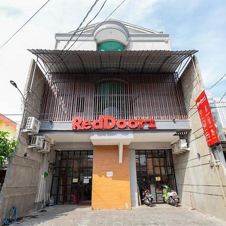 Reddoorz @ Manukan Surabaja Zewnętrze zdjęcie