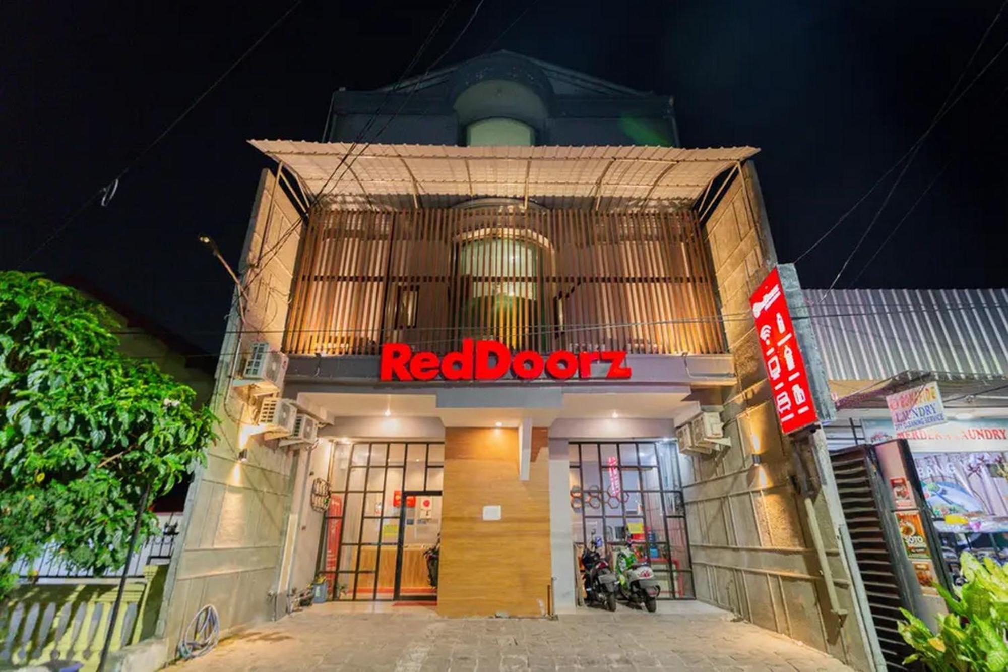 Reddoorz @ Manukan Surabaja Zewnętrze zdjęcie