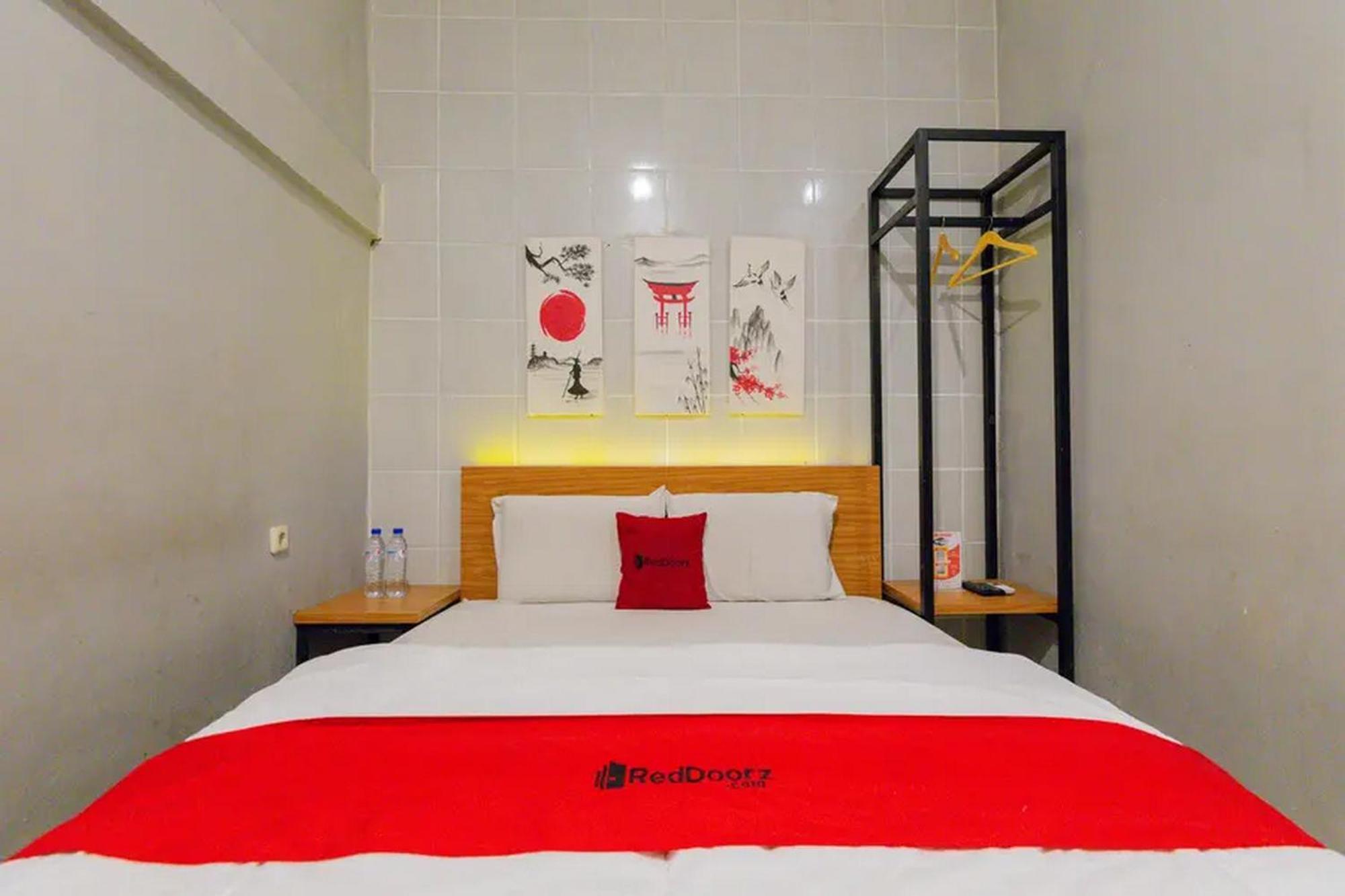 Reddoorz @ Manukan Surabaja Zewnętrze zdjęcie