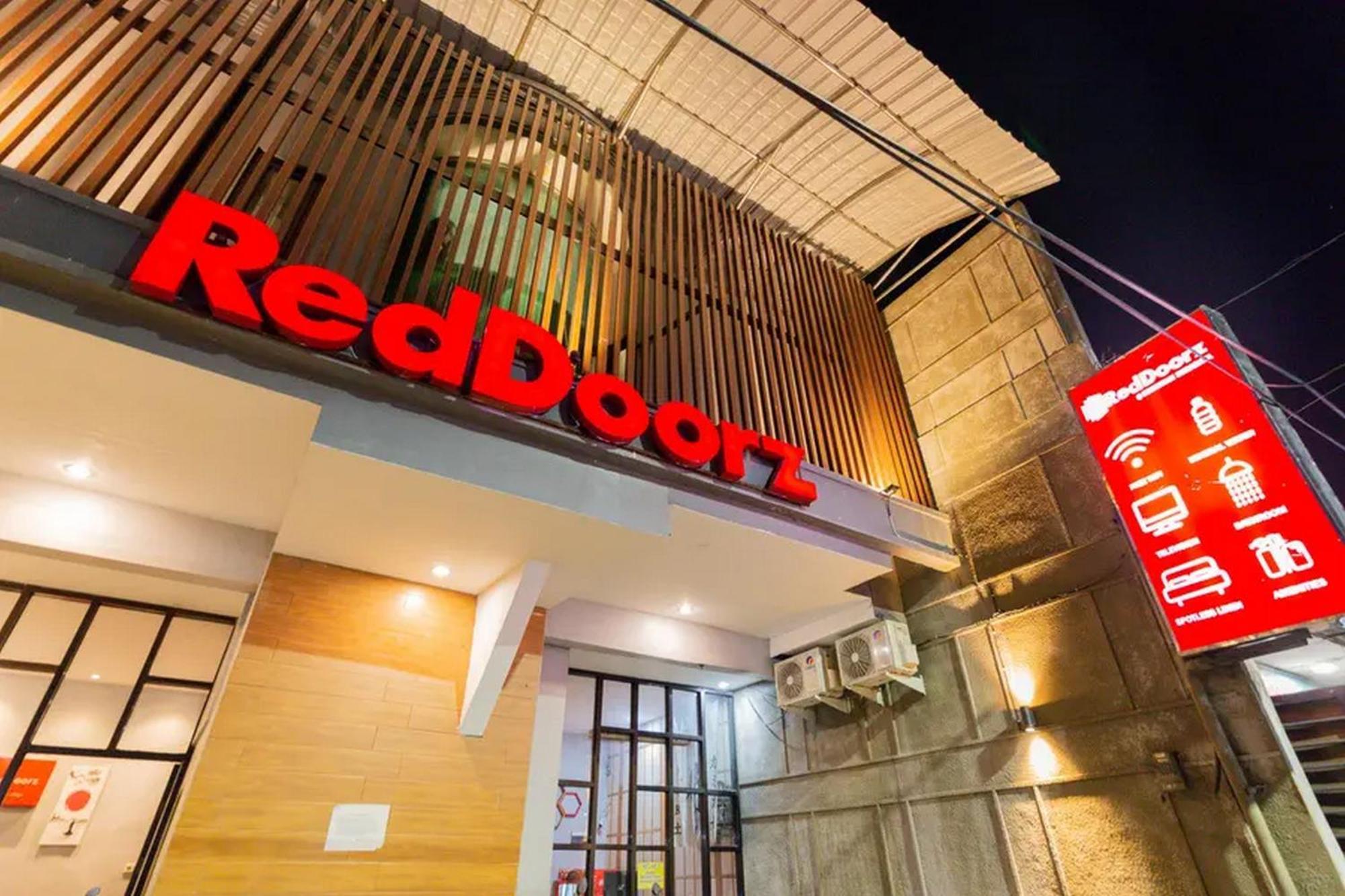 Reddoorz @ Manukan Surabaja Zewnętrze zdjęcie